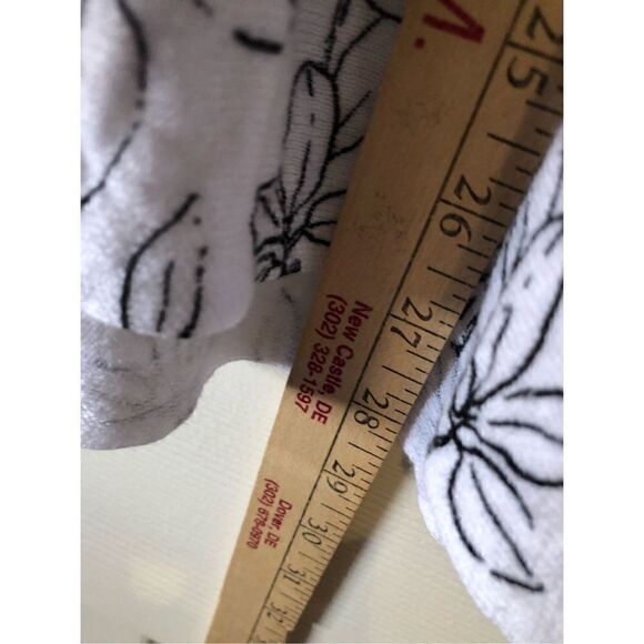 Cynthia Rowley Open V Neck Sweater L - Picture 11 of 11